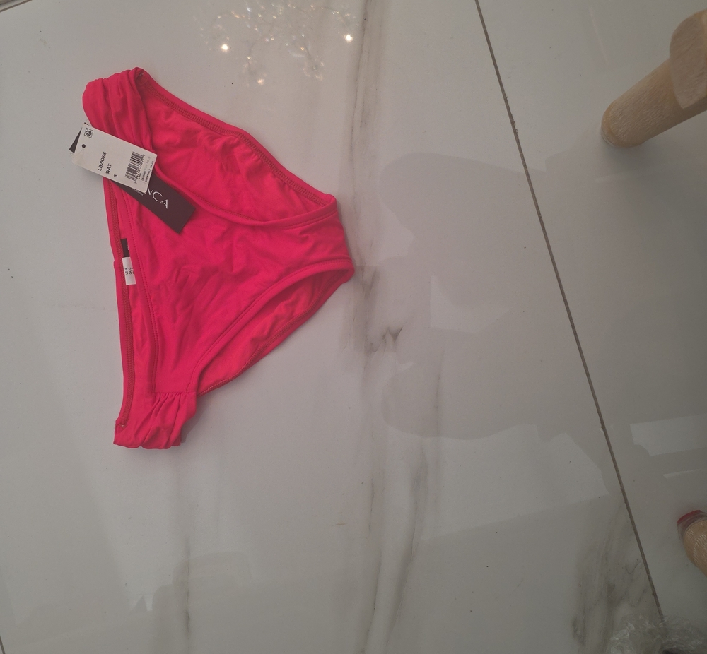 La Blanca Bright Pink Women's Swim Shorts